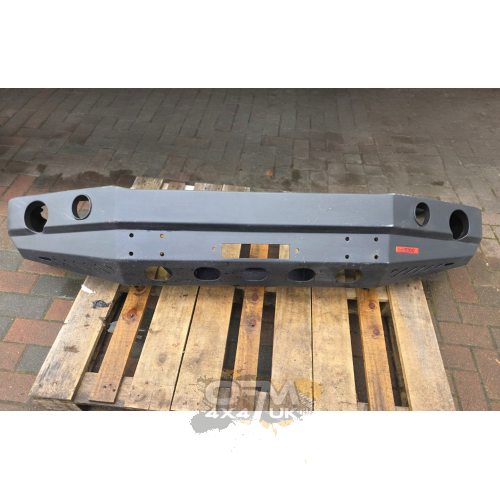 DEMO - Fabryka 4x4 Front Steel Winch Bumper for Version With Plastic Wheel Arch Extensions Toyota Land Cruiser J90 99-02