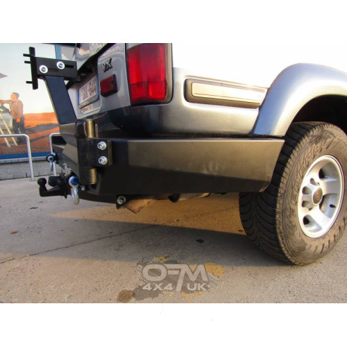 Rear Spare Wheel Carrier Mount Toyota Land Cruiser J80 (1989–1998) – Fabryka 4x4