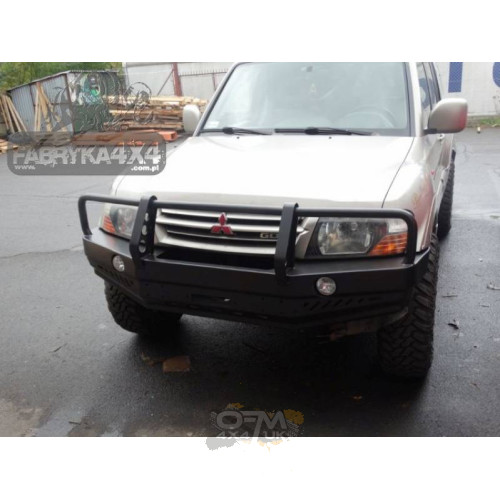 Fabryka 4x4 Front Winch Bumper with Bullbar for Mitsubishi Pajero Iii 1999-2006