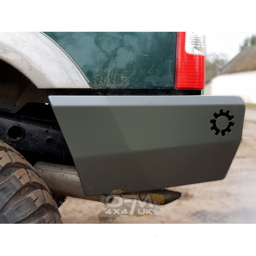 MotoProject Steel Rear Bumper with Spare Wheel Carrier – Nissan Patrol Y61 1997–2003 MotoProject Steel Rear Bumper with Spare Wheel Carrier – Nissan Patrol Y61 1997–2003