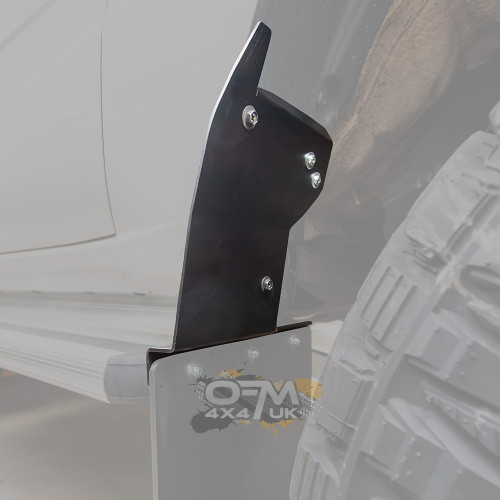 Superior Engineering Front Mudflap Bracket Kit Toyota Land Cruiser 105 Series OE to -12 Offset