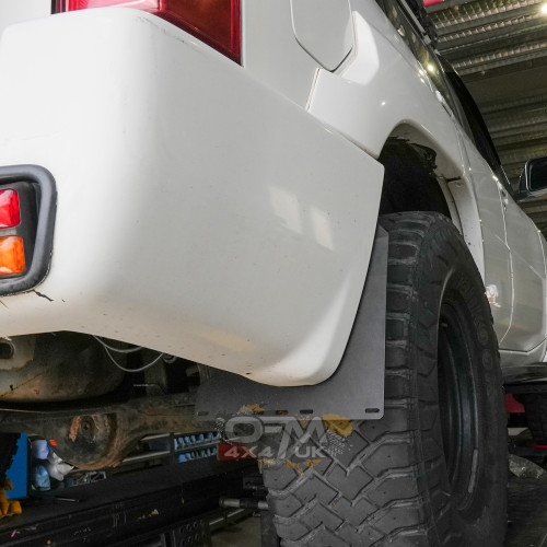 Superior Engineering Rear Mudflap Bracket Kit Nissan Patrol GU Y61 Series 4+ OEM Flares