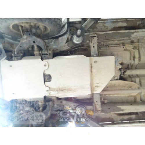 Aluminium Gearbox & Transfer Case Skid Plate Toyota Hilux (2005–2015) – Fabryka 4x4
