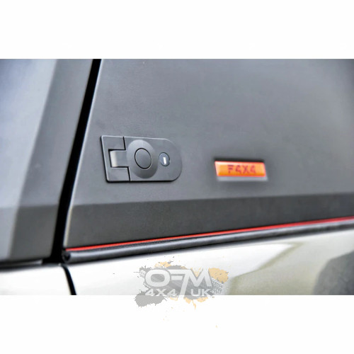 Aluminium Hardtop Toyota Hilux (2005-Onwards) – Fabryka 4x4